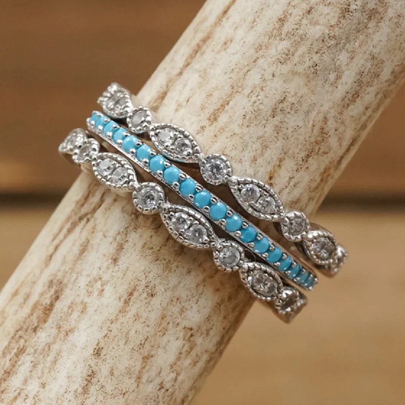 Interlocking Band Women's Rings in White Gold for a Modern DesignThe Vintage & Rose Atoll Set