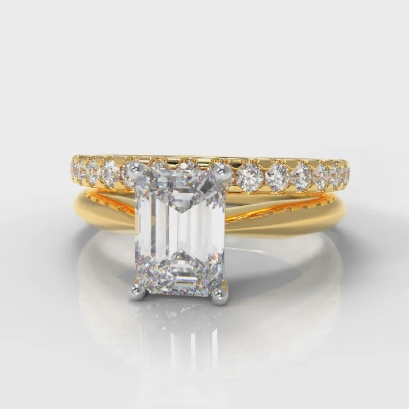 Men's Ruby Engagement Rings in Rose Gold with a Solitaire Design for a Romantic GestureCarrée Solitaire Emerald Cut Diamond Bridal Set - Yellow Gold