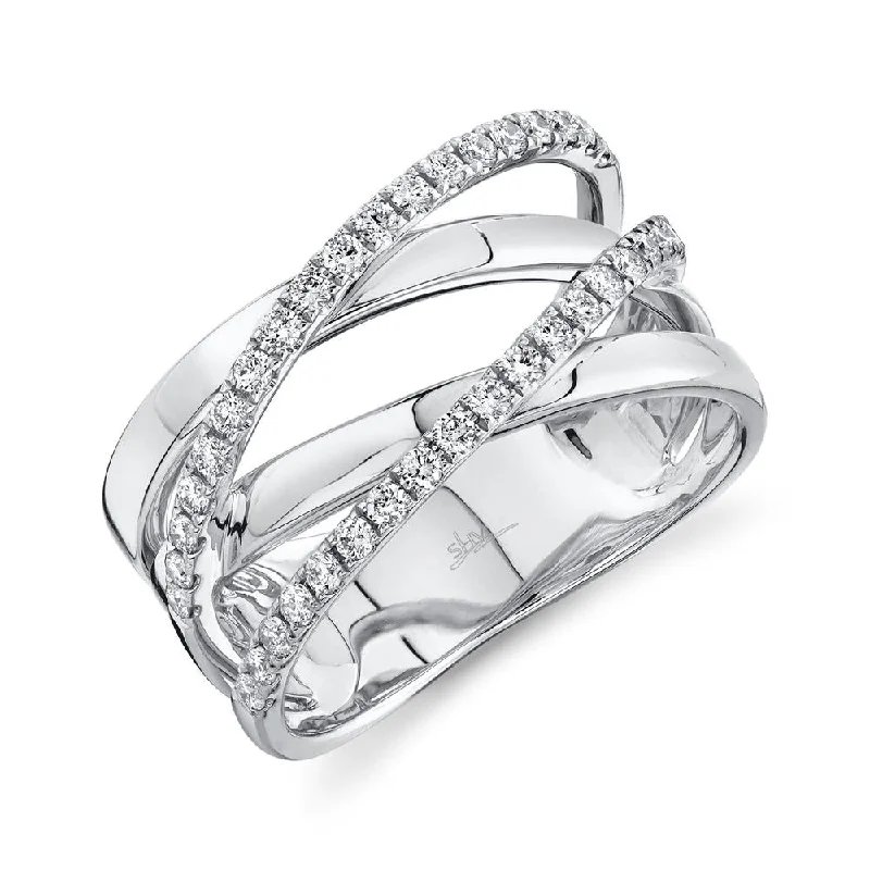 Textured Fashion Rings in Pewter with Hammered and Embossed Surfaces0.41CT DIAMOND BRIDGE RING