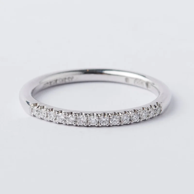 Vintage - Inspired Filigree - Design Women's Rings in Sterling SilverFine White Gold Micro Set Band