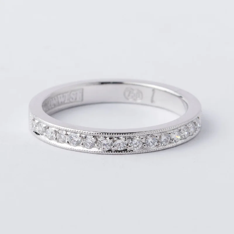 Interlocking Band Women's Rings in White Gold for a Modern DesignClassic Millegrain Diamond Band