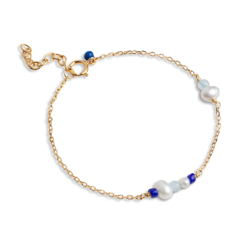 Pearl Bracelets with LED - Lit Clasps for a Glowing and Trendy AccessoryBracelet, Sofia