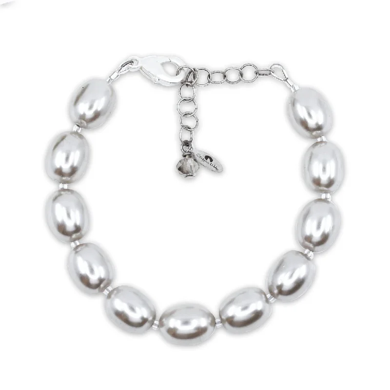 Black Tahitian Pearl Bracelets with Delicate Silver Chains for a Sophisticated StyleChunky Pearl Bracelet