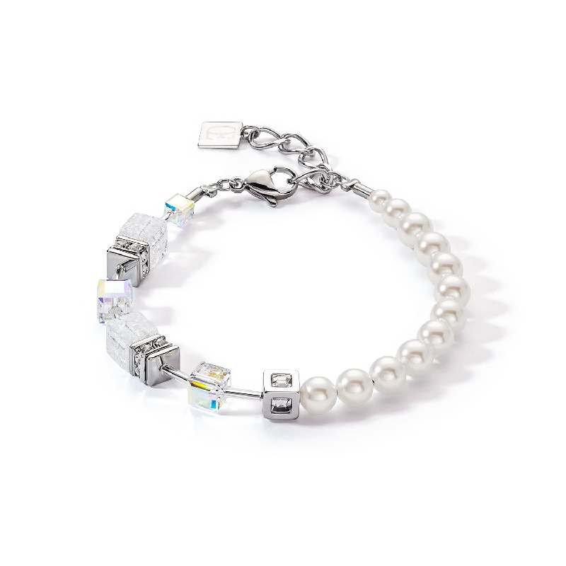 Adjustable Pearl Bracelets with Delicate Silk Cords for a Comfortable FitGeoCUBE® Precious Fusion Pearls bracelet white