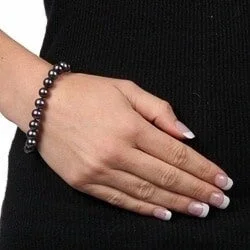 Handmade Pearl Bracelets with Polymer Clay Bead Accents for a Personal TouchBlack Freshwater Pearl Classic 7.25-inch Bracelet (8-9 mm)