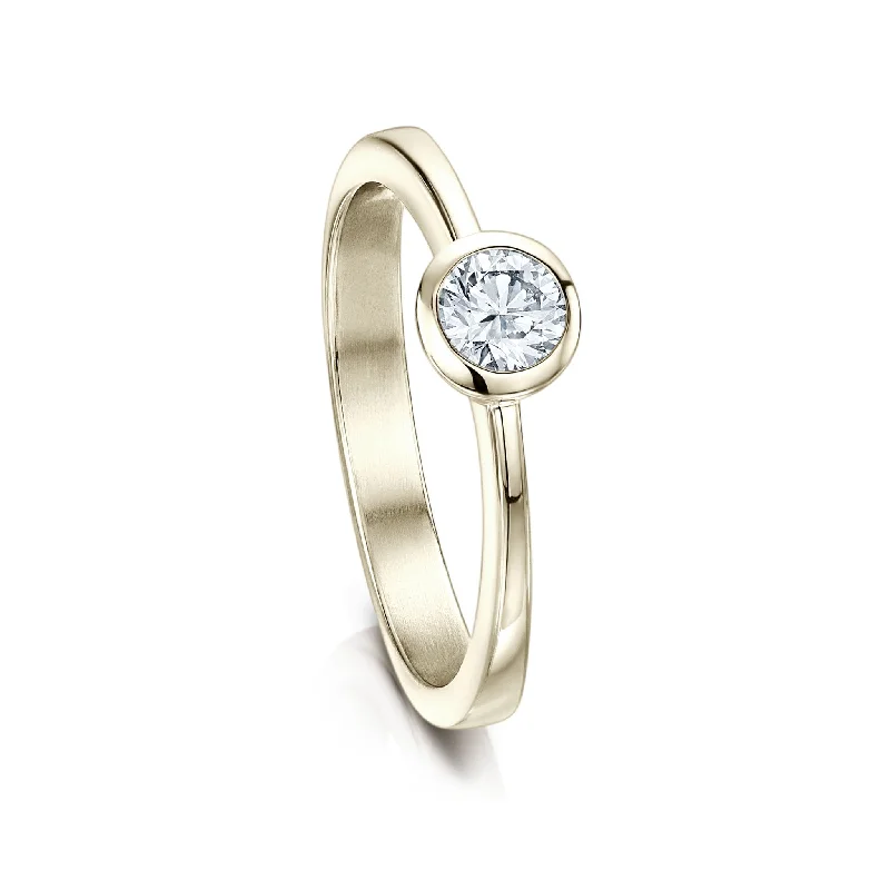 Solitaire Engagement Rings with a High - Clarity Round Diamond and Tapered BandContemporary 0.25ct Solitaire Diamond Ring in 18ct White Gold