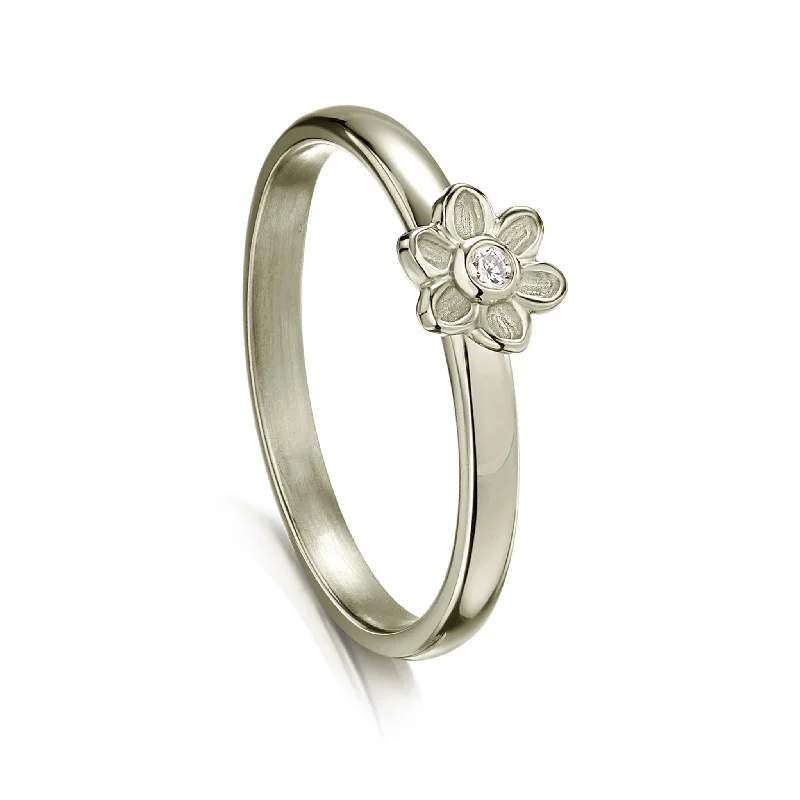 Three - Stone Engagement Rings Symbolizing Love's Past, Present, and Future with Asscher - Cut DiamondsDiamond Daisies Ring in 9ct White Gold