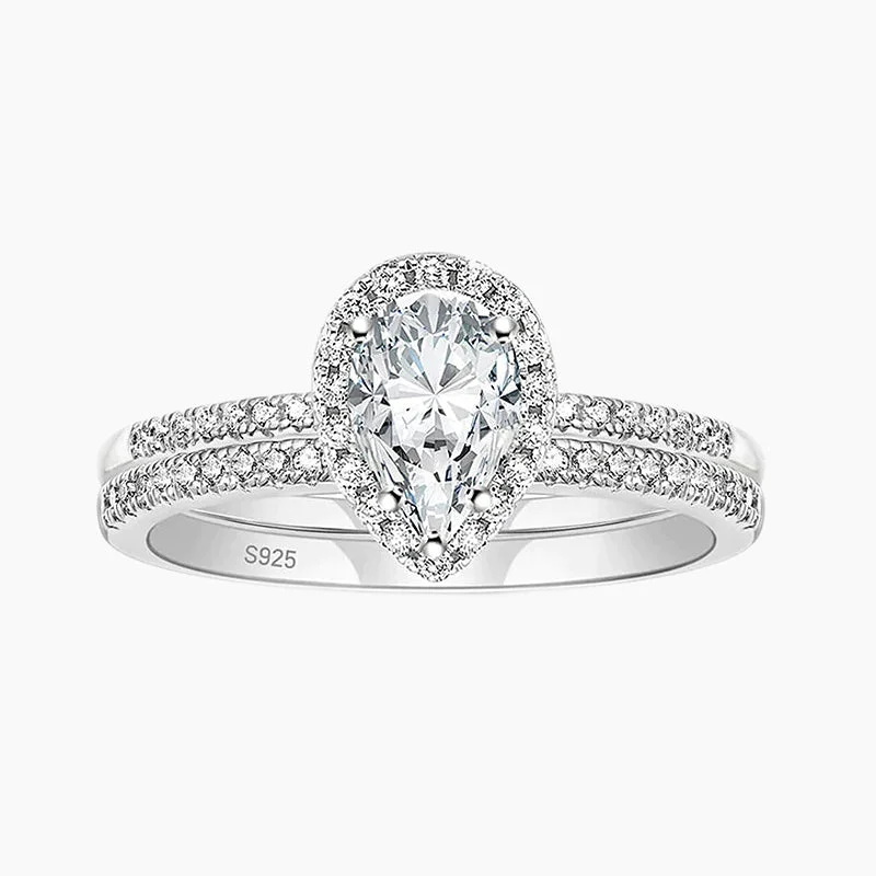 Solitaire Engagement Rings with a High - Clarity Round Diamond and Tapered BandDrop-shaped Cubic Zirconia Ring Set